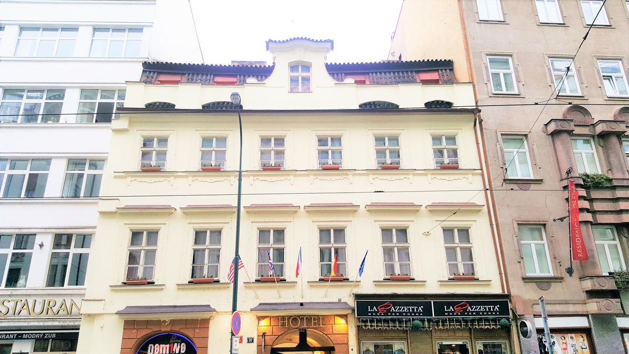 Hotell U Dvou Zlatych Klicu Prag