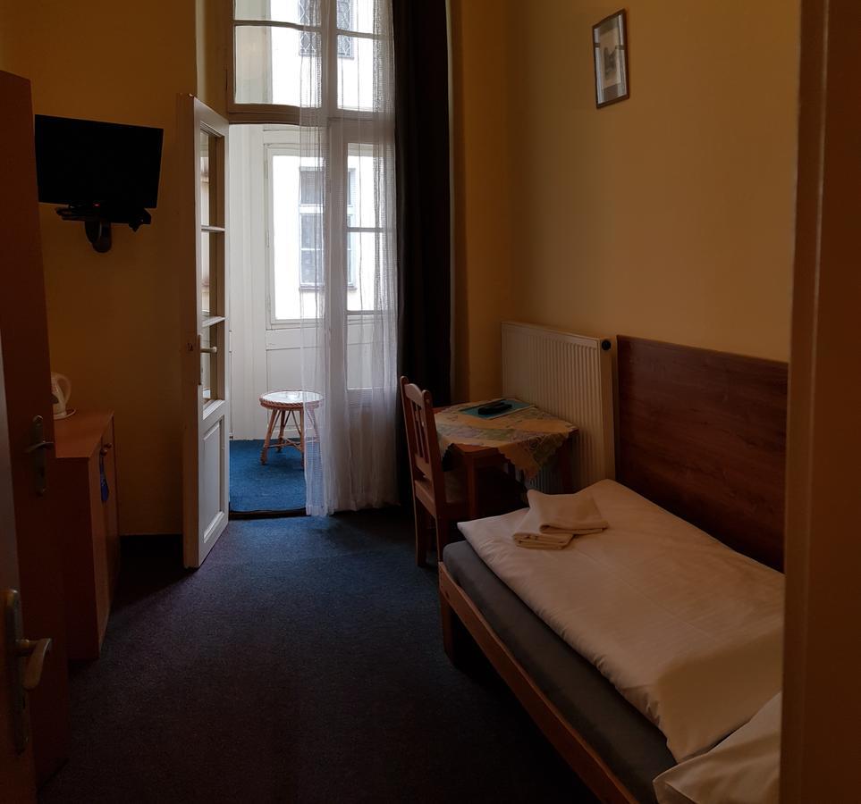 Hotell U Dvou Zlatych Klicu Prag