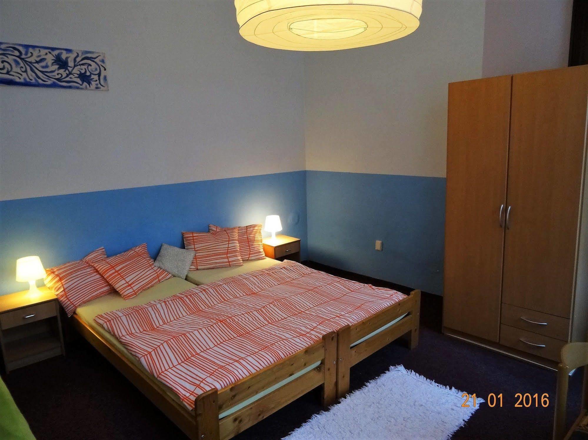 Hotell U Dvou Zlatych Klicu