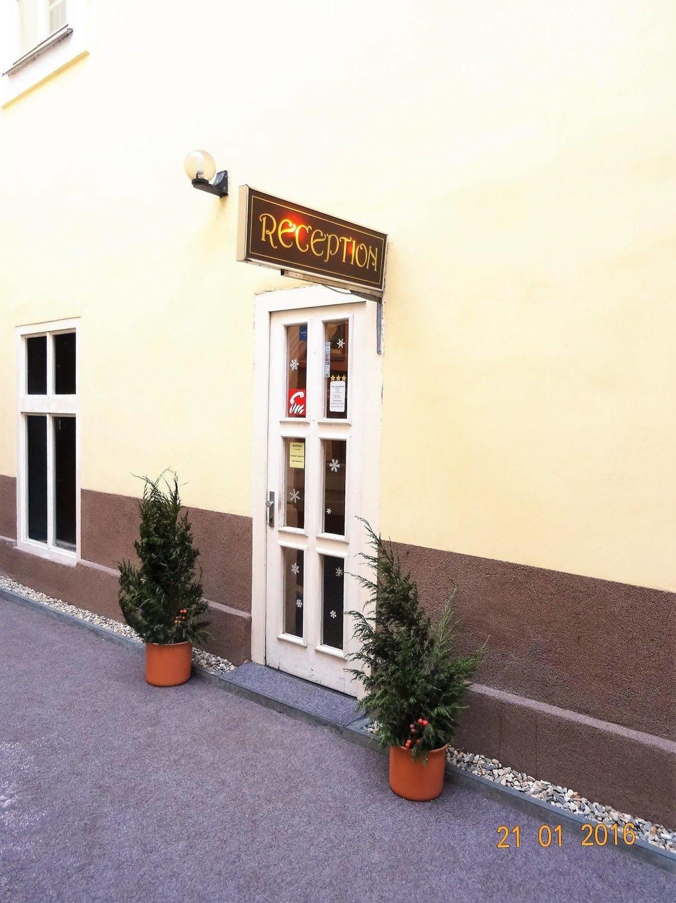 U Dvou Zlatych Klicu Hotell